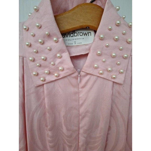 Vintage 80s Pearl Collar House Coat Pink Damask Women Size Small - Picture 3 of 12